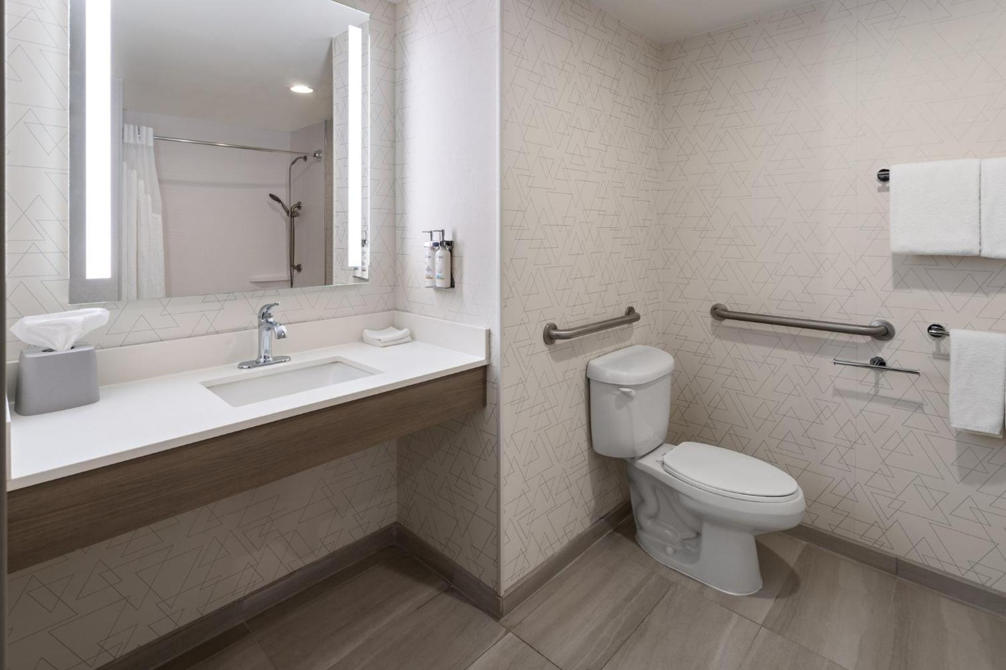 Holiday Inn Express Hotel & Suites Freeport By Ihg Εξωτερικό φωτογραφία
